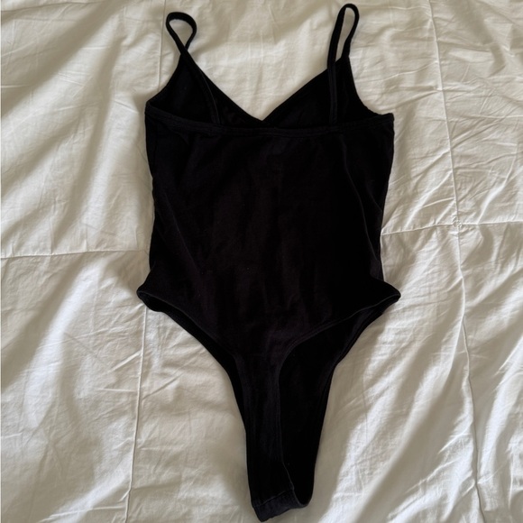 Me to We Essentials Black Bodysuit - Size XS - Picture 5 of 7